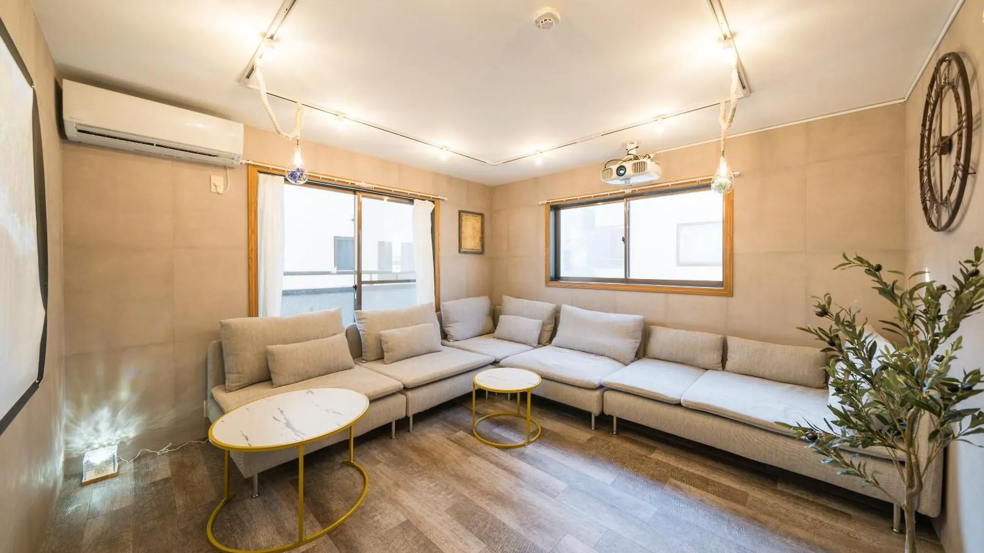 Dom wakacyjny Willa Shinjuku / 5 Min Walk From Station ※ Projector Tokio Japonia